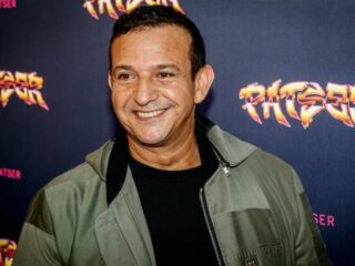 Najib Amhali over zijn jeugd: "Iedereen had schoolmelk, behalve Najib"