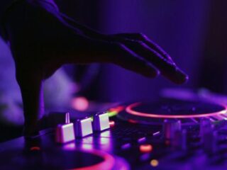 Weekend Wax live set: Bad Behaviour