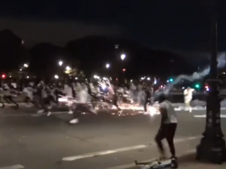 Flinke rellen in Parijs nadat politie ingrijpt bij Project X-feest