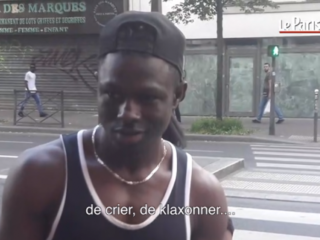 Dit is de 22-jarige held die het jongetje van balkonrand redde