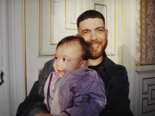 Murda dropt clip met schattige familiebeelden voor jarig dochtertje