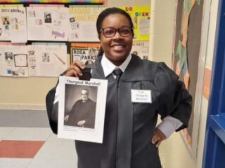 Lerares verkleedt zich als Afro-Amerikaanse rolmodellen tijdens Black History Month