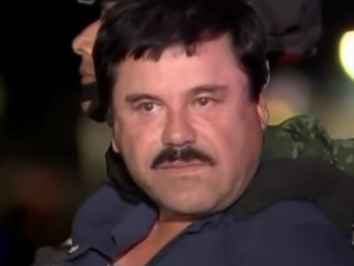 El Chapo aangeklaagd voor het gebruiken van een mobiele telefoon in de cel
