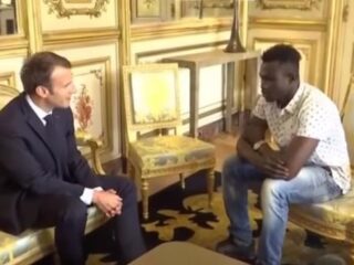 Malinese 'spiderman' die jongetje redde, krijgt verblijfsstatus én baan