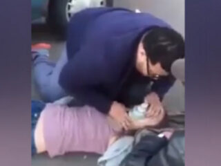 VIDEO: Man redt zwangere vrouw en sprint naar werk: ''Ik wil niet te laat komen!"'