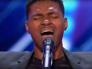 VIDEO: Johnny Manuel zingt indrukwekkende cover van 'I Have Nothing' van Whitney Houston in 'America's Got Talent'