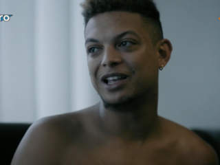 Zeer persoonlijke Ronnie Flex documentaire: Alleen Met Iedereen