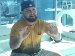 VIDEO: Wat er gebeurt als je latina moeder je vader erbij roept