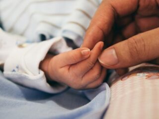 Besmette baby mogelijk overleden aan corona