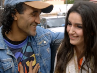 Nadia en Chris ontmoeten voor het eerst hun Marokkaanse vader in 'Spoorloos'