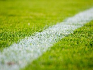 'Kabinet en KNVB nemen maatregelen tegen racisme: meer cameratoezicht'