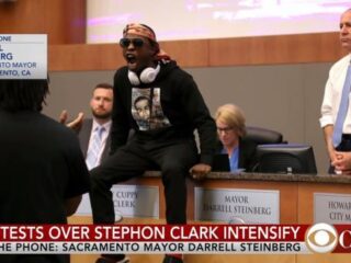 De politie vermoordde zijn broertje en dit is hoe hij vecht voor gerechtigheid