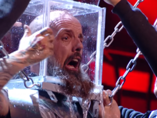 Ontsnappingskunstenaar verdrinkt bijna na gevaarlijke truc bij Britain's Got Talent