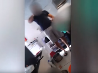 Kritiek op gevangenis na opnieuw opduiken video's feestende gevangenen