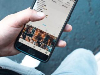 Ernstig gewonde vrouw vraagt agent foto voor op haar Insta te maken: "Het zou veel likes opleveren"