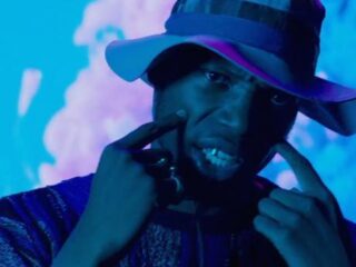 Sevn Alias, Lil Kleine en Boef spelen patsers in de nieuwe videoclip Patsergedrag