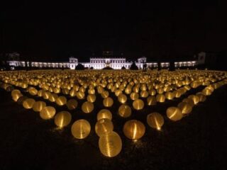 20.000 lampionnen vormen lichtgevend hart voor iedereen die een dierbare verloor aan kanker