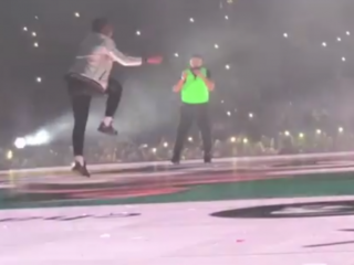 Drake en Shiggy verschijnen voor het eerst samen op het podium