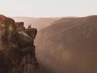Het bijzondere verhaal achter dit viral huwelijksaanzoek in Yosemite
