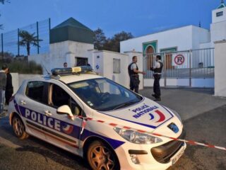 Aanslag op moskee in Frankrijk: 2 mannen ernstig gewond