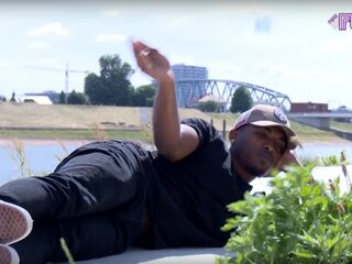 VIDEO: Poke is back: "Ik liep een tijdje bij een psycholoog"