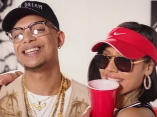 Ronnie Flex en Tabitha droppen kleurrijke videoclip van 'Is Dit Over'