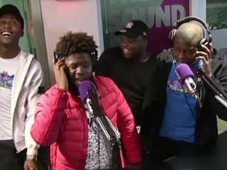 VIDEO: Valsbezig doet mashup van Drake's 'Passionfruit' en eigen tracks 'Tranquilo' en 'Naar Beneden'