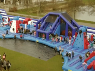 Grootste springkussen ter wereld komt naar Den Haag!