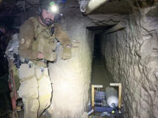Langste drugstunnel ooit ontdekt bij grens Amerika en Mexico