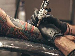 Dit had je kunnen doen met het geld dat je uitgaf aan tattoos