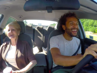 Zoon gaat met moeder (76) op 'bucketlist-avontuur'