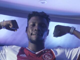 Sevn Alias brengt aankomende vrijdag Ajax-theme song 'Herres' uit