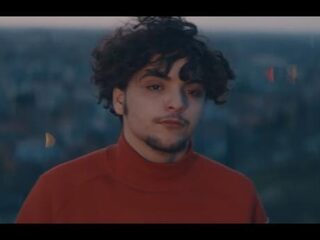 Hij is de Travis Scott van Den Haag en dropt nieuwe track 'Uit Balans'