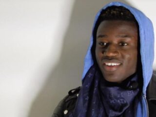 VIDEO: Ajax-speler Leeroy Owusu: ''Als ik niet meer kan voetballen, zou ik voor mijn muzikale carrière gaan''