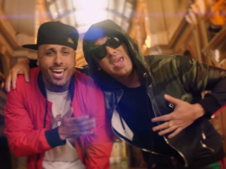 Nicky Jam en Wisin laten je genieten van Ecuador in Si Tú La Ves video