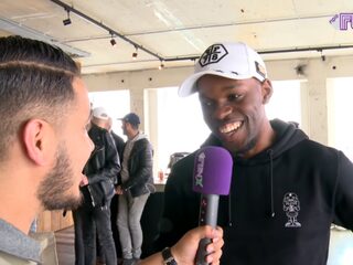 VIDEO: Luistersessie Jozo's album 'Voorhees': "Ik hou echt van die straatshit"