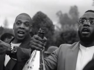 Diddy en Jay-Z tonen hun rijkdom en vriendschap in 'Black Excellence'