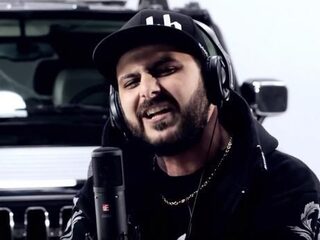 Iraans-Nederlandse rapper gaat Hongarije misschien vertegenwoordigen tijdens Songfestival