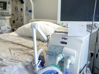 Coronapatiënten krijgen antistoffen van ex-coronapatiënten