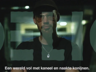 Producer Delic keert terug met acht nieuwe nummers, acht schilderijen en één verhaal