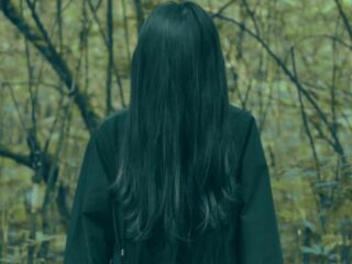 Halloween ghost stories: "Ik kwam uit de wc en zag dat ze bezeten was"