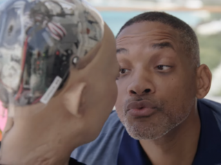 Will Smith gaat op meest awkward ooit date met een menselijke robot
