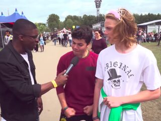 Défano's #WATWEETJIJ?!: 'Suriname ligt in Noord-Afrika. Bam, biem, bam!'