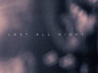 Chris Brown geeft bonustrack cadeau in het teken van 'Heartbreak on a Full Moon'