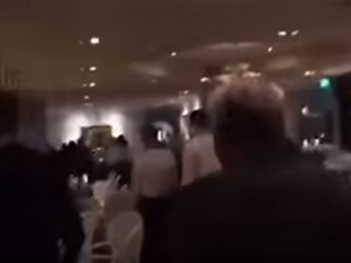 Gezellig kerstdiner in restaurant eindigt in grote vechtpartij