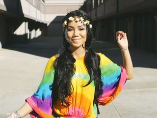 Jhené Aiko dropt zoetsappige cover van 2Pacs 'Keep Your Head Up'