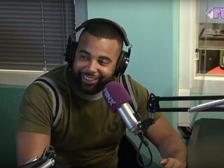 Mula B: "Louivos, hoeveel vrouwen heb je gefinessed?"