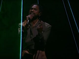 Miguel en Kygo doen een lichtgevende optreden van hun track 'Remind Me to Forget'