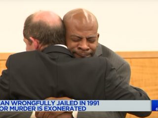 Man die als 14-jarige ten onrechte veroordeeld werd na 27 jaar vrijgesproken
