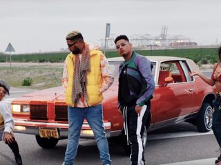 Idaly en Jandro leven hun beste leven op nieuwe track 'yah.'